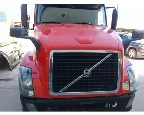 VOLVO VNL HOOD