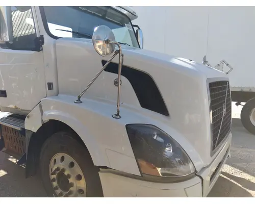 VOLVO VNL HOOD