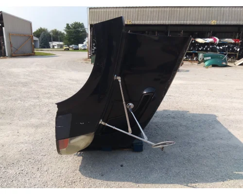 VOLVO VNL HOOD