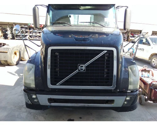 VOLVO VNL HOOD
