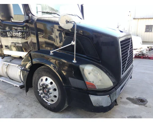 VOLVO VNL HOOD