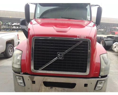 VOLVO VNL HOOD
