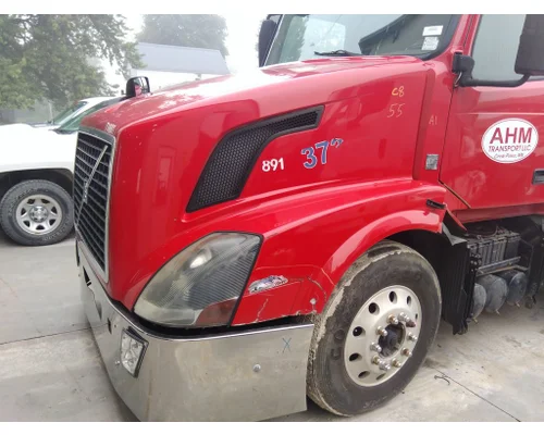 VOLVO VNL HOOD