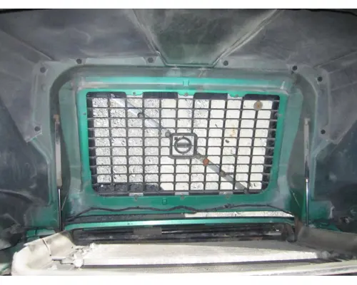 VOLVO VNL HOOD