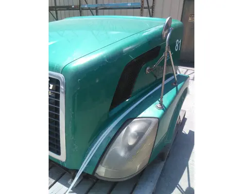 VOLVO VNL HOOD