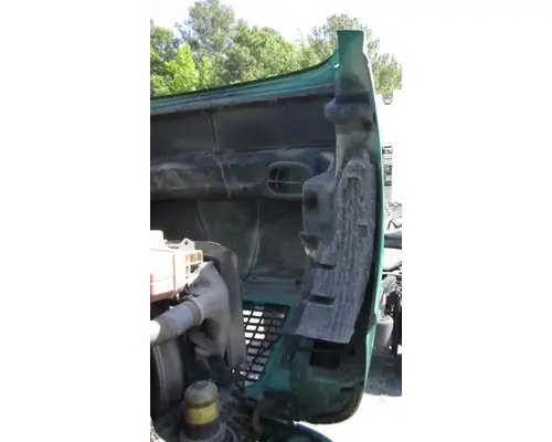 VOLVO VNL HOOD