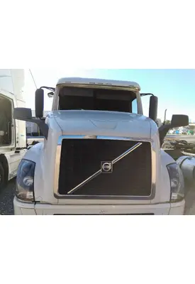 VOLVO VNL HOOD
