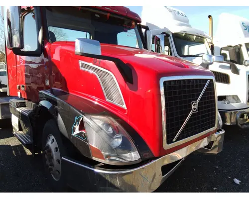 VOLVO VNL HOOD
