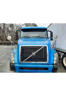 VOLVO VNL HOOD