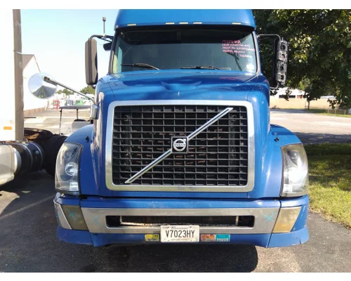 VOLVO VNL HOOD