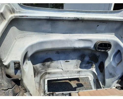 VOLVO VNL HOOD