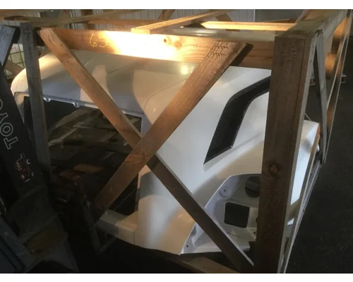 VOLVO VNL HOOD