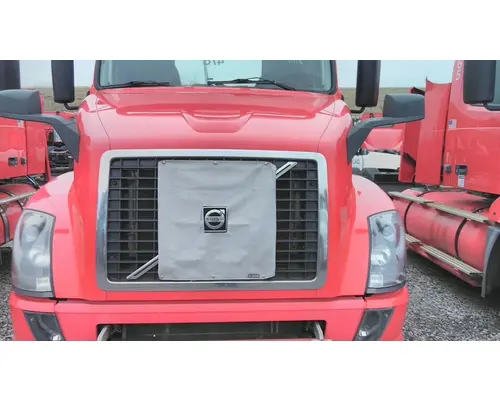 VOLVO VNL HOOD