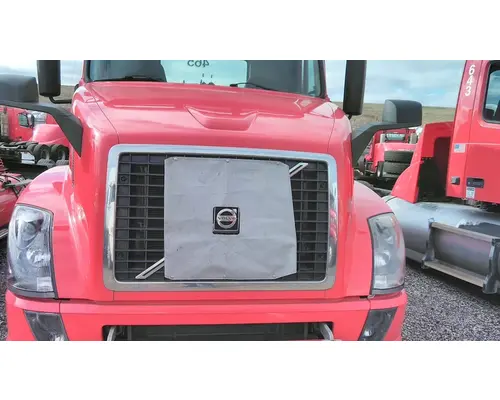VOLVO VNL HOOD