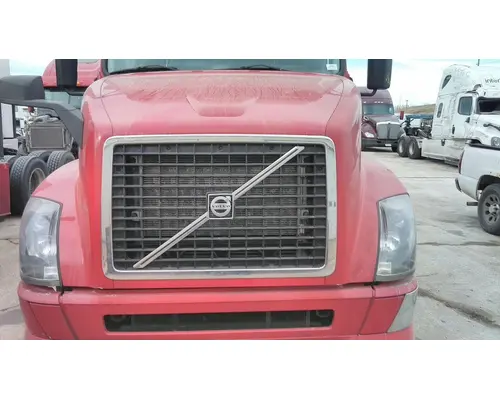 VOLVO VNL HOOD