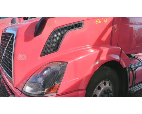 VOLVO VNL HOOD