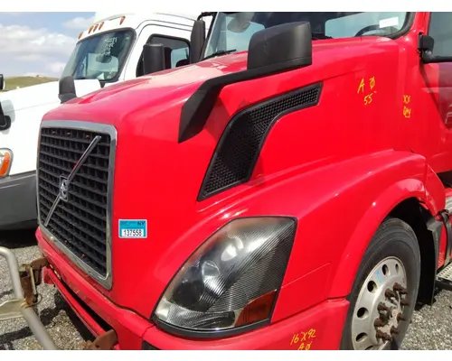 VOLVO VNL HOOD