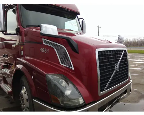 VOLVO VNL HOOD