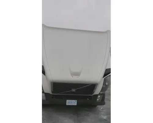 VOLVO VNL HOOD