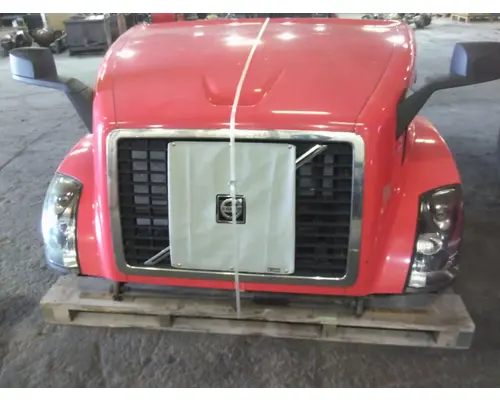 VOLVO VNL HOOD