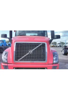 VOLVO VNL HOOD