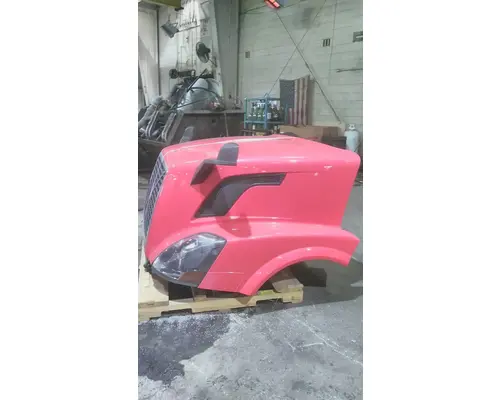 VOLVO VNL HOOD