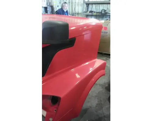 VOLVO VNL HOOD