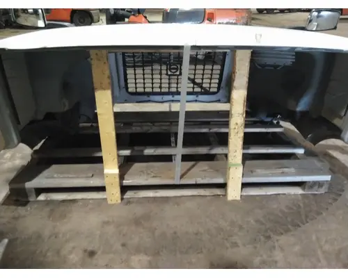 VOLVO VNL HOOD