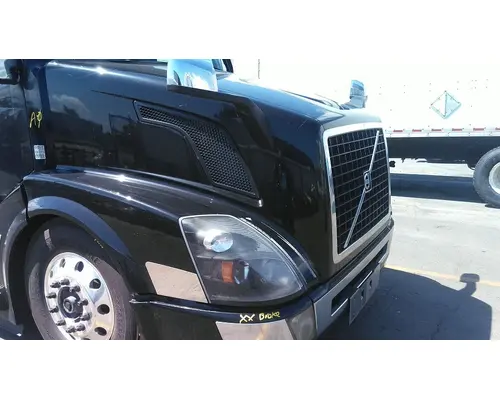 VOLVO VNL HOOD