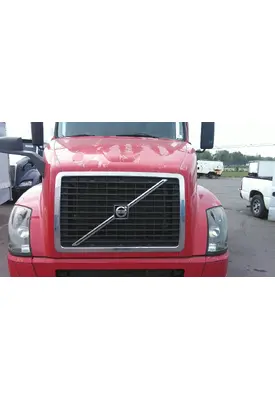 VOLVO VNL HOOD
