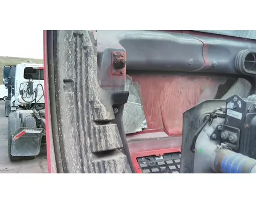 VOLVO VNL HOOD