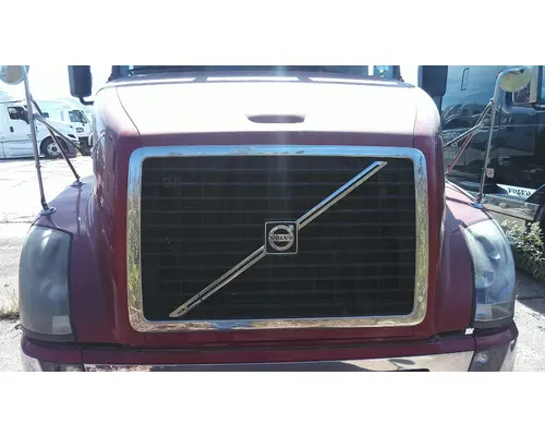 VOLVO VNL HOOD