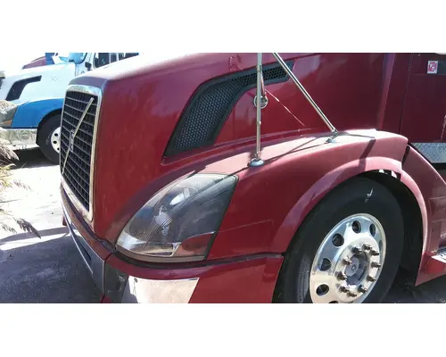 VOLVO VNL HOOD