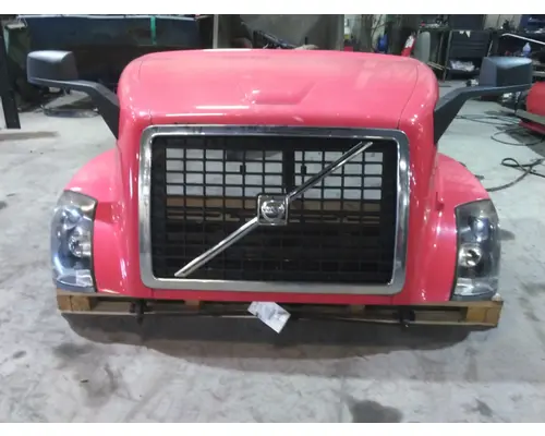 VOLVO VNL HOOD