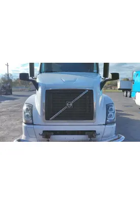 VOLVO VNL HOOD
