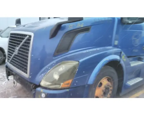 VOLVO VNL HOOD