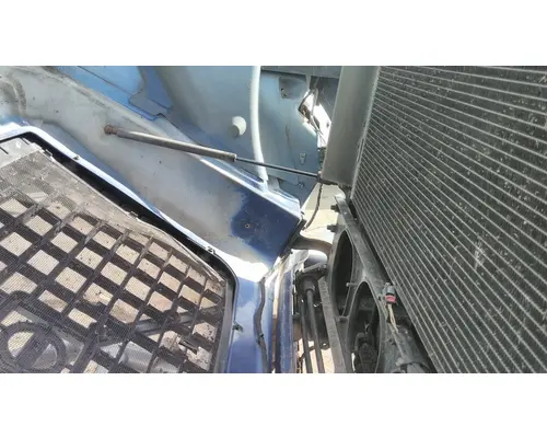VOLVO VNL HOOD