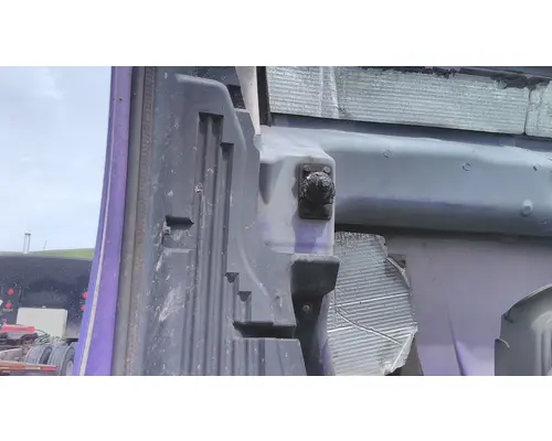 VOLVO VNL HOOD