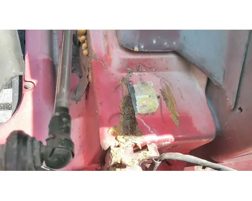 VOLVO VNL HOOD