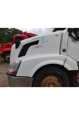 VOLVO VNL HOOD