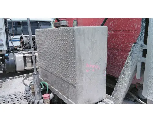 VOLVO VNL HYDRAULIC TANK