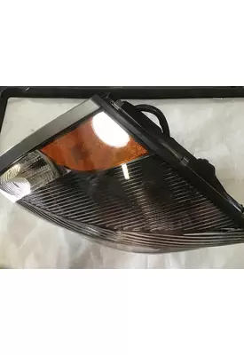 VOLVO VNL Headlamp Assembly