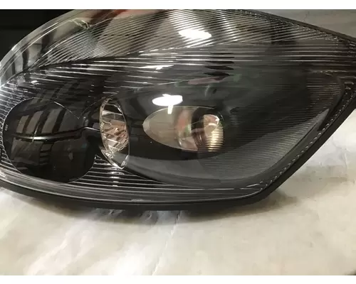 VOLVO VNL Headlamp Assembly