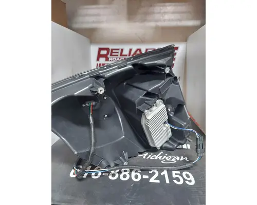 VOLVO VNL Headlamp Assembly