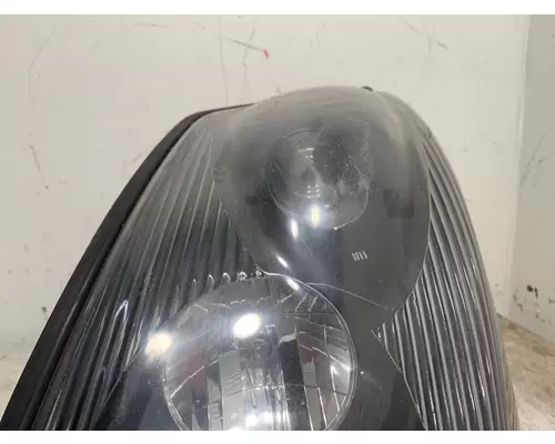 VOLVO VNL Headlight