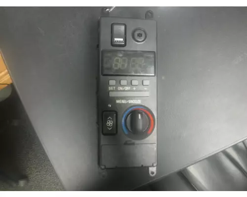 VOLVO VNL Heater  AC Control