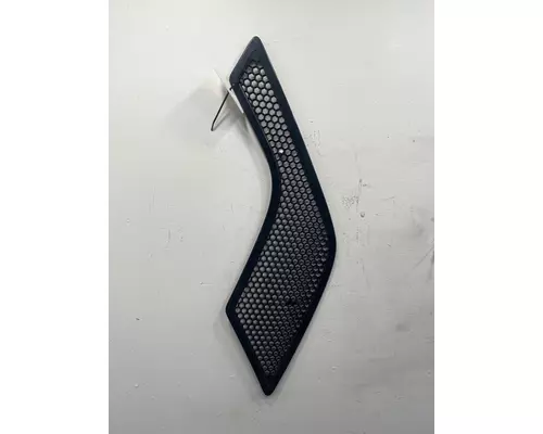 VOLVO VNL Hood Side Vent