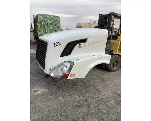 VOLVO VNL Hood