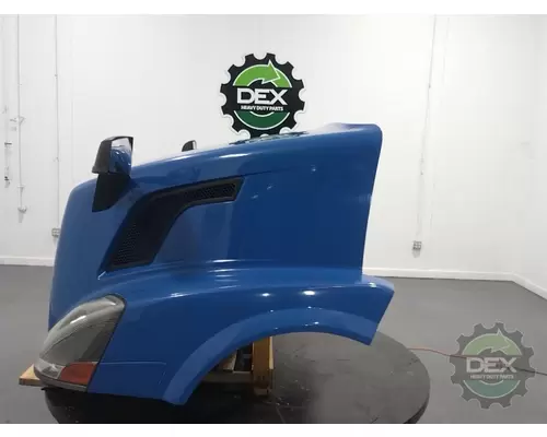 VOLVO VNL Hood