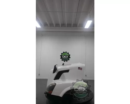 VOLVO VNL Hood